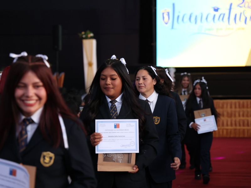 Licenciaturas 2024: salesiano Alto Hospicio despide con orgullo a su generación de IV° Medios